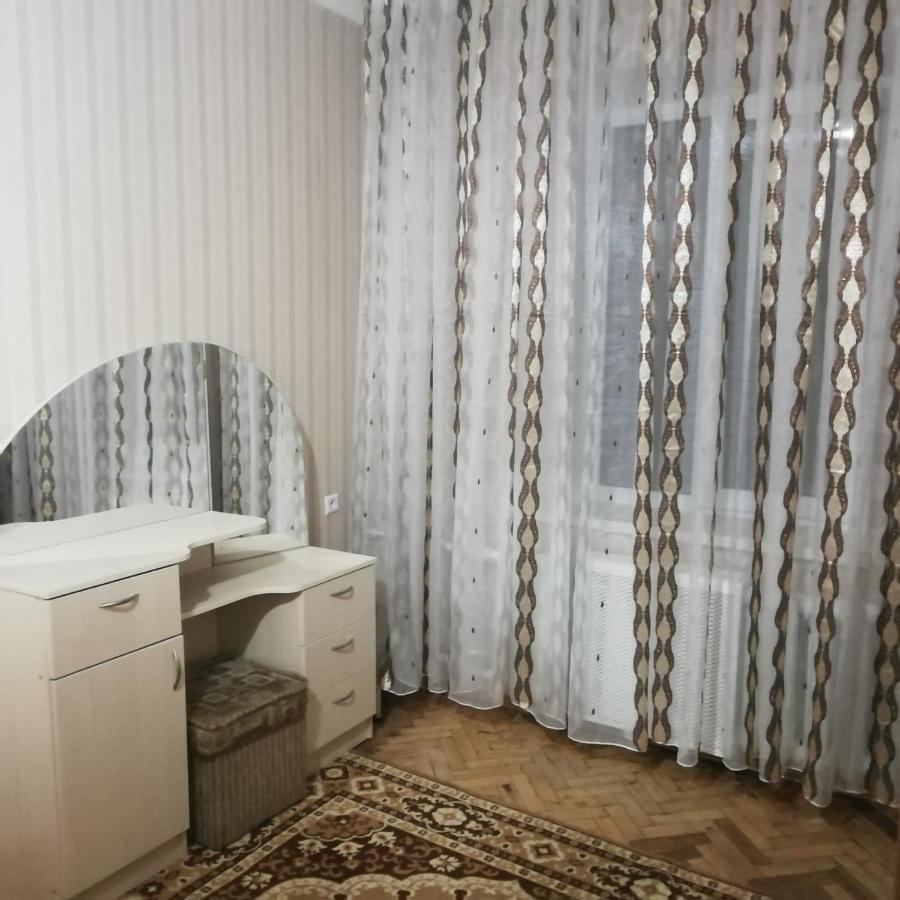 Apartamento 2К. Центр Возле Гуливера.Бассейная 10 Kiev Exterior foto