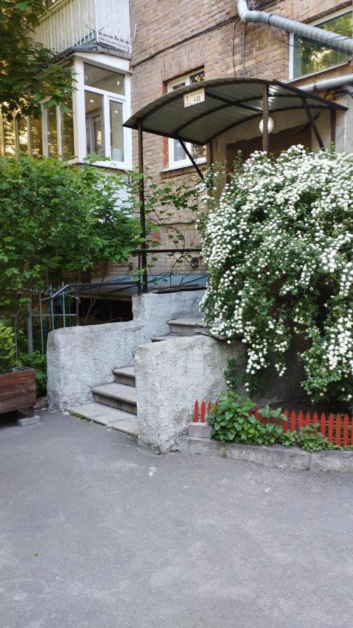 Apartamento 2К. Центр Возле Гуливера.Бассейная 10 Kiev Exterior foto