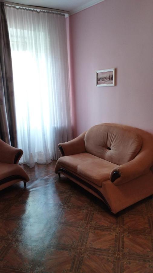 Apartamento 2К. Центр Возле Гуливера.Бассейная 10 Kiev Exterior foto